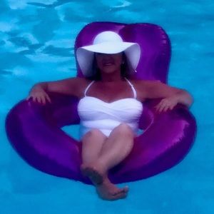 Meet your Posher, Shelley